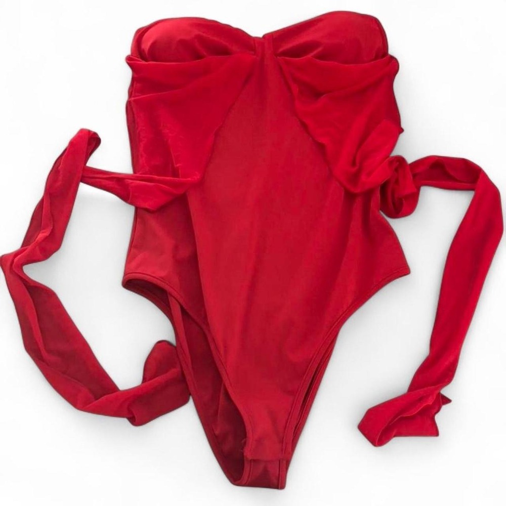 Bold and flattering OGGI strapless bodysuit in a vibrant cherry red color